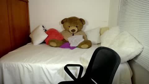 Allie  online show from 01.07.25