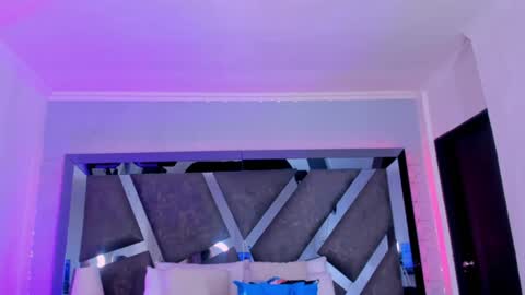    online show from 02.01.25