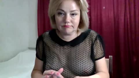 Snapshot of allirain chatting on 09.28.25 AlliRain online show from 09.28.25