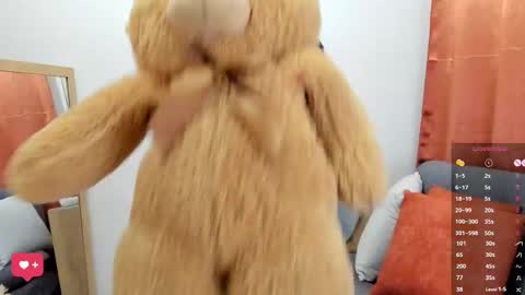 Snapshot of allison0724 chatting on 03.01.25 online show from 03.01.25