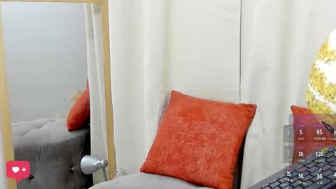 Snapshot of allison0724 chatting on 11.28.25 online show from 11.28.25