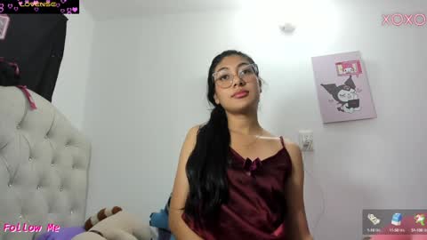 Snapshot of allison_18_ chatting on 12.03.24 Nana online show from 12.03.24