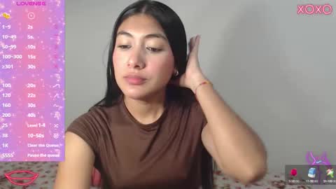 Snapshot of allison_18_ chatting on 10.13.25 Nana online show from 10.13.25