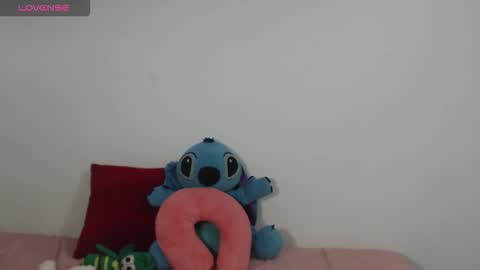 Snapshot of allison_18_ chatting on 10.15.25 Nana online show from 10.15.25