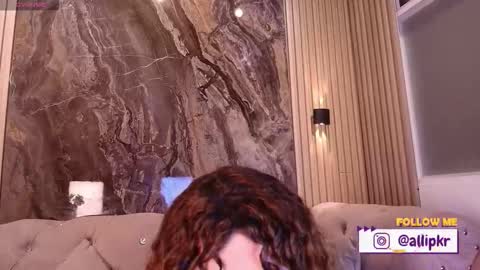 Snapshot of allison_parker1_ chatting on 11.25.25 allison_parker1_ online show from 11.25.25