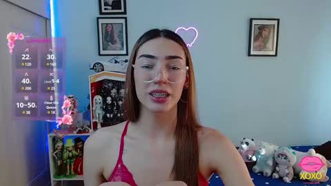 Snapshot of allisonblossom chatting on 12.11.24 online show from 12.11.24