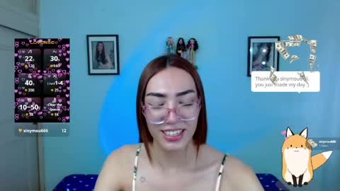 Snapshot of allisonblossom chatting on 04.22.26 online show from 04.22.26