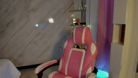 Allison Palmer online show from 02.20.25