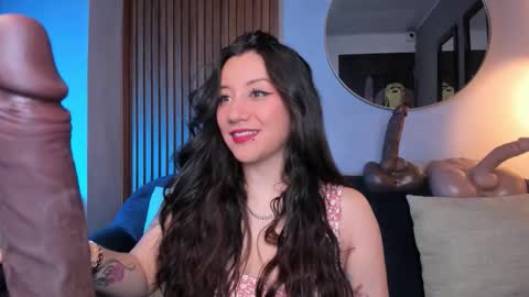 Snapshot of allissax chatting on 10.29.25 Aleja online show from 10.29.25