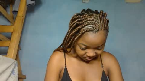 allizida01 online show from 11.18.25