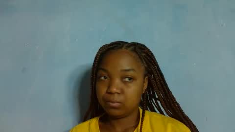 allizida01 online show from 11.19.25