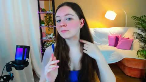 alluringeyess online show from 09.24.25