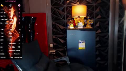 Natalya Fox online show from 02.05.25