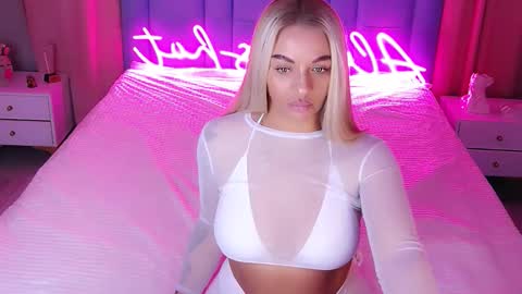 AlwaysHot online show from 11.04.25