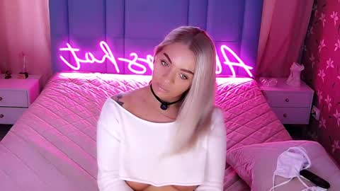 AlwaysHot online show from 04.03.26