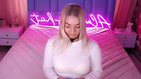 AlwaysHot online show from 04.08.26