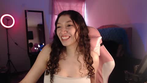 Snapshot of ally_donfort chatting on 02.04.25 Ally online show from 02.04.25