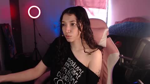 Snapshot of ally_donfort chatting on 02.28.25 Ally online show from 02.28.25