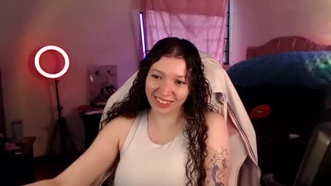 Snapshot of ally_donfort chatting on 09.26.25 Ally online show from 09.26.25