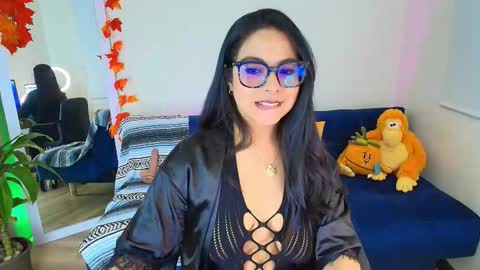 Snapshot of ally_riso chatting on 10.27.25 Ally help me reach 100 satisfaid online show from 10.27.25