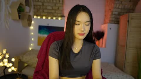 Allyah Sky online show from 02.16.25
