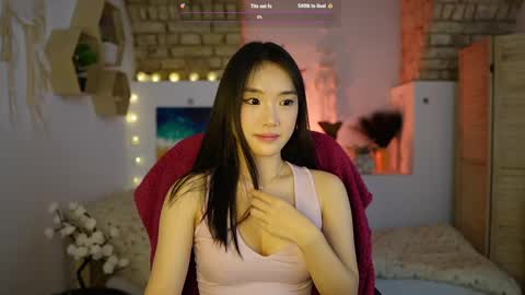 Allyah Sky online show from 02.21.25