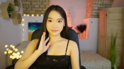 Allyah Sky online show from 03.08.25