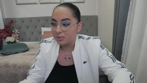         online show from 05.10.26