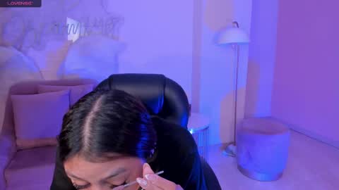 Snapshot of allyjensen chatting on 02.11.25 Alisson online show from 02.11.25