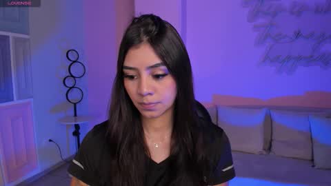 Snapshot of allyjensen chatting on 12.04.25 Alisson online show from 12.04.25