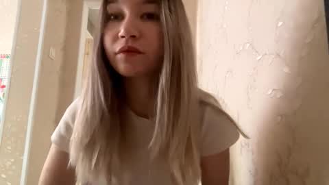 Snapshot of allynmckinnell chatting on 02.10.26 Trisha online show from 02.10.26