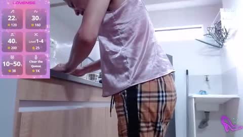 Snapshot of allysonstonne chatting on 11.03.25 Allysonstonnes online show from 11.03.25