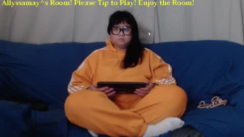 Snapshot of allyssamay chatting on 12.13.24 Allyssamay online show from 12.13.24
