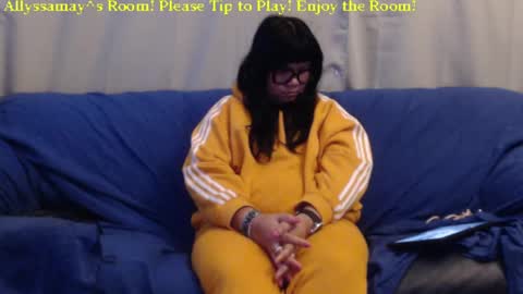 Snapshot of allyssamay chatting on 12.14.24 Allyssamay online show from 12.14.24