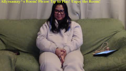 Snapshot of allyssamay chatting on 01.01.25 Allyssamay online show from 01.01.25