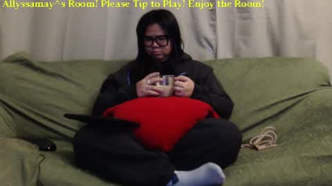 Snapshot of allyssamay chatting on 01.13.25 Allyssamay online show from 01.13.25