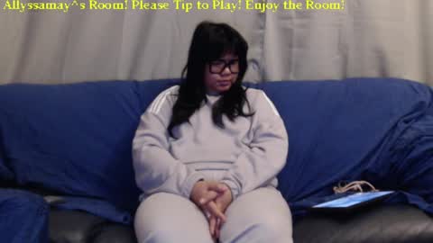 Snapshot of allyssamay chatting on 01.26.25 Allyssamay online show from 01.26.25