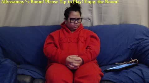Snapshot of allyssamay chatting on 02.01.25 Allyssamay online show from 02.01.25