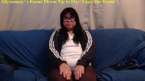 Snapshot of allyssamay chatting on 02.12.25 Allyssamay online show from 02.12.25