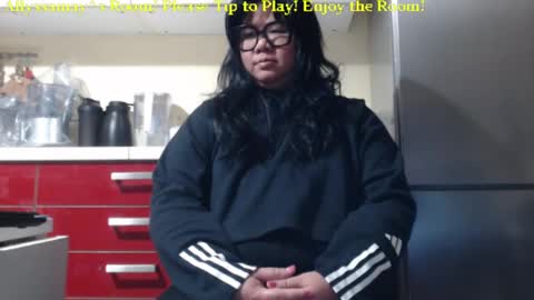 Snapshot of allyssamay chatting on 02.16.25 Allyssamay online show from 02.16.25