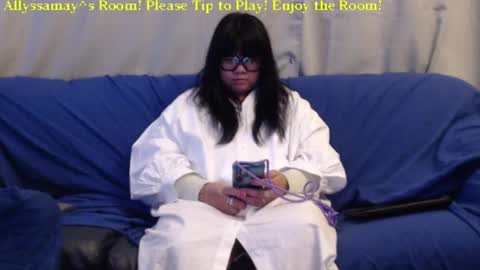 Snapshot of allyssamay chatting on 02.18.25 Allyssamay online show from 02.18.25