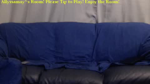 Snapshot of allyssamay chatting on 03.10.25 Allyssamay online show from 03.10.25
