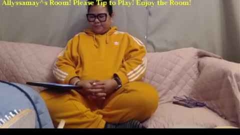 Allyssamay online show from 11.18.25