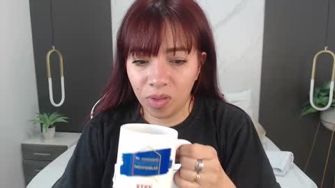 Snapshot of alma_fenix chatting on 01.13.25 ALMA FENIX online show from 01.13.25