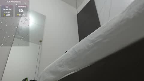 Snapshot of alma_fenix chatting on 01.31.25 ALMA FENIX online show from 01.31.25