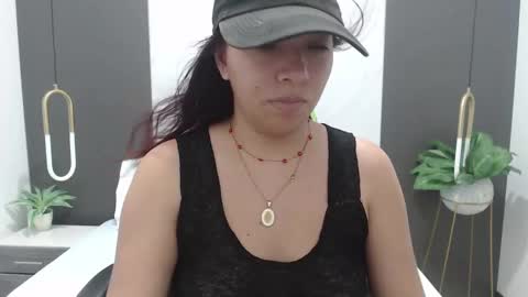 Snapshot of alma_fenix chatting on 02.25.25 ALMA FENIX online show from 02.25.25