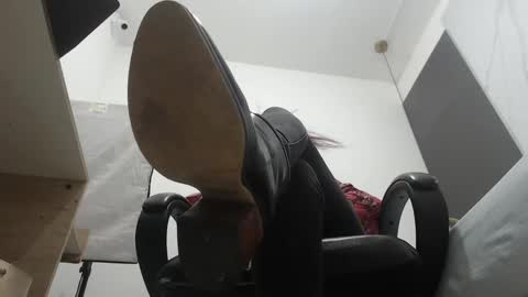 Snapshot of alma_fenix chatting on 02.26.25 ALMA FENIX online show from 02.26.25