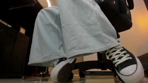 Snapshot of alma_fenix chatting on 09.11.25 ALMA FENIX online show from 09.11.25