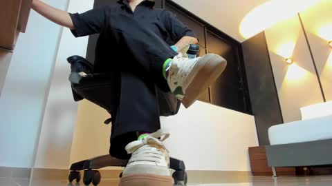 Snapshot of alma_fenix chatting on 09.15.25 ALMA FENIX online show from 09.15.25