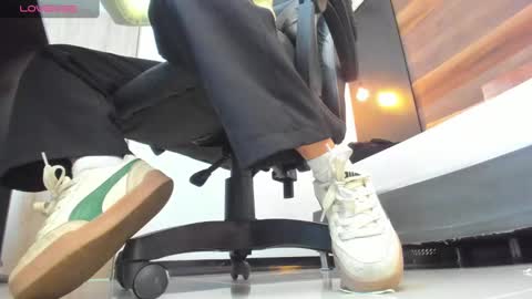 Snapshot of alma_fenix chatting on 09.18.25 ALMA FENIX online show from 09.18.25